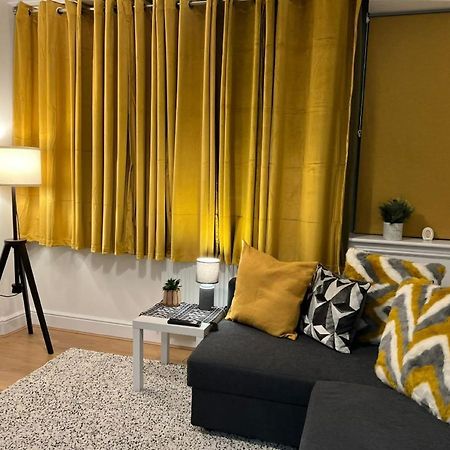 Modern And Stylish 1Bed Flat Leilighet Barking  Eksteriør bilde