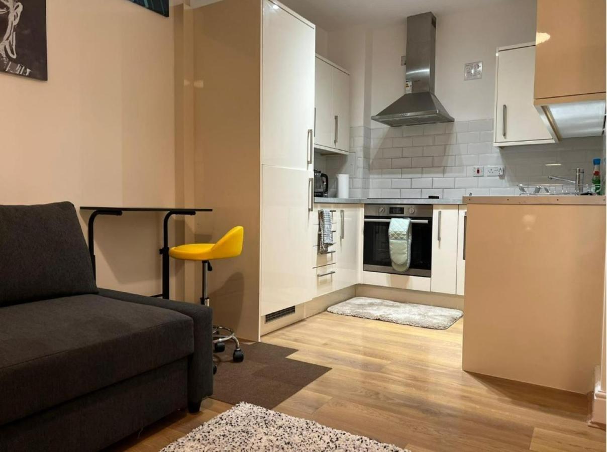 Modern And Stylish 1Bed Flat Leilighet Barking  Eksteriør bilde