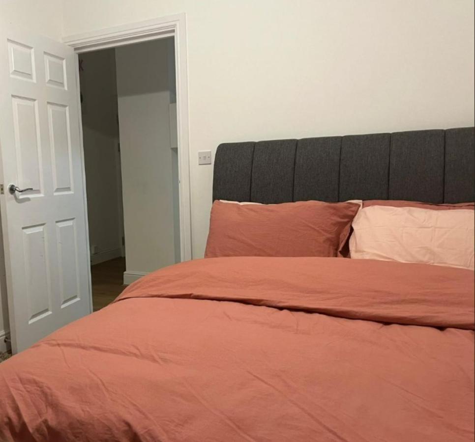 Modern And Stylish 1Bed Flat Leilighet Barking  Eksteriør bilde